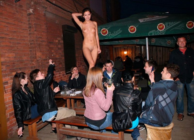 Only One Naked At Bar Sexdicted