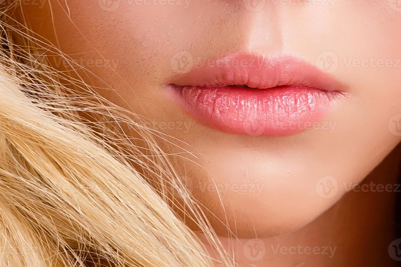 Natural Pussy Lips Close Up