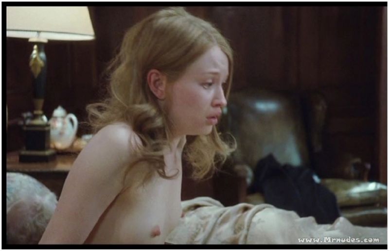 the uninvited emily browning