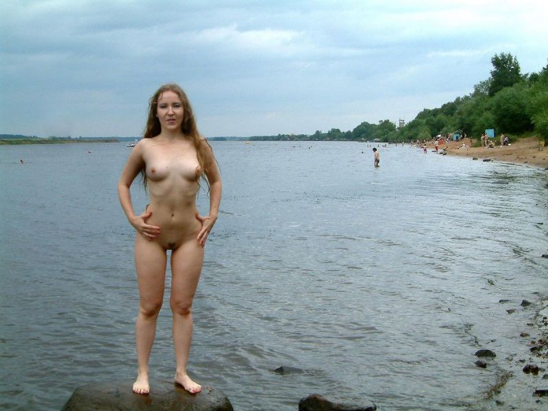 woman nude beach butt