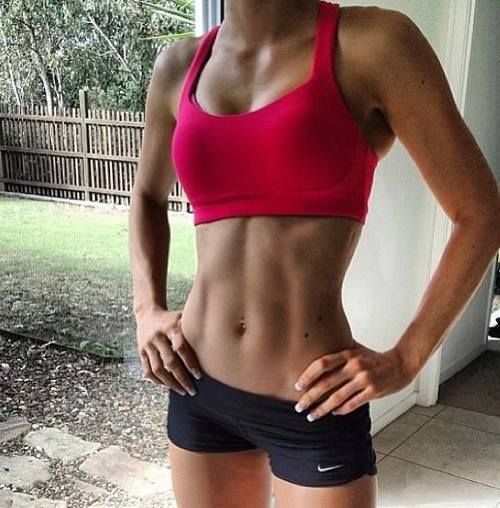 hot fitness women cleavage