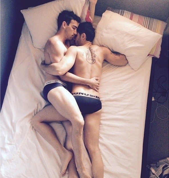 wallpaper gay men couples