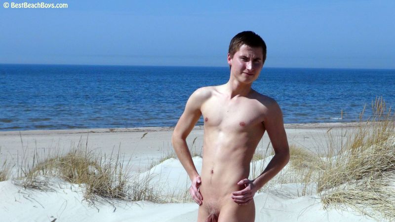 horny guys on nude beach