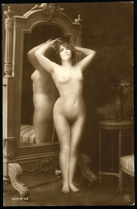 vintage busty naked women