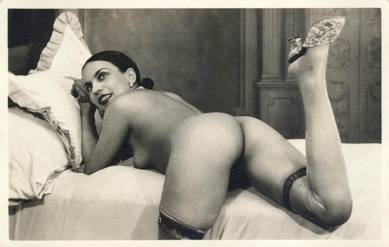 nude ladies vintage retro