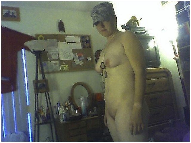 sexy naked women dildo