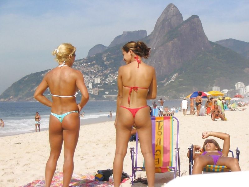 hot female bikini beach
