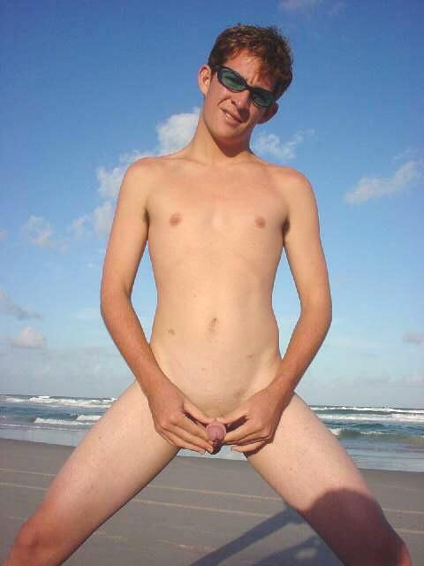 sexy male nude beach