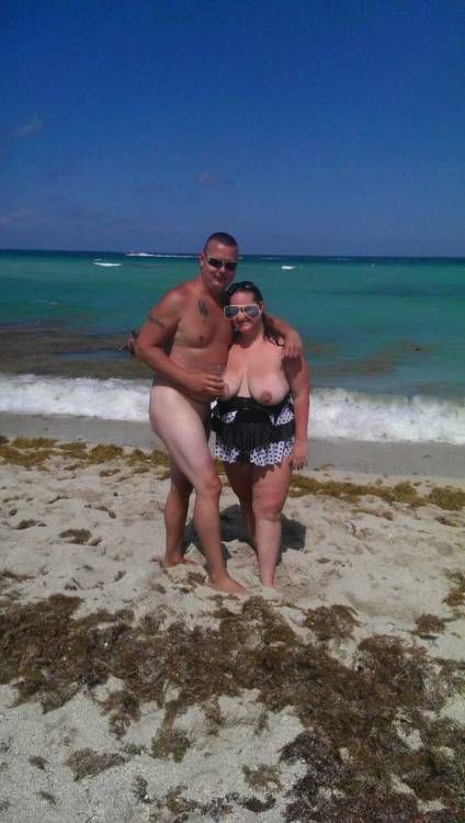 beautiful naked couples beach