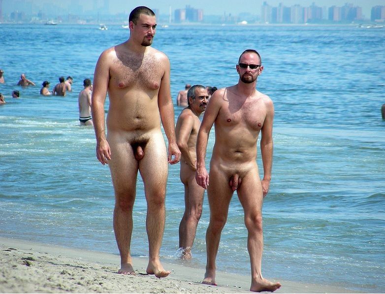 naked men beach butt