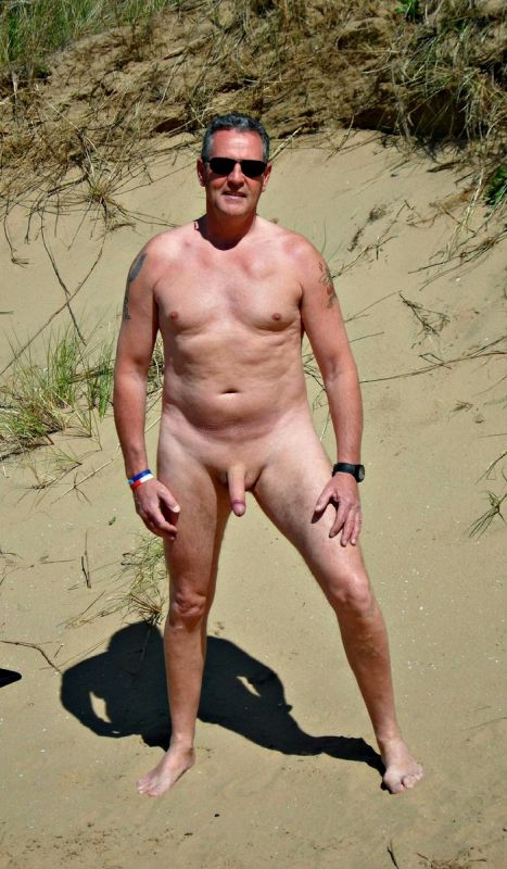 amateur gay men on beach