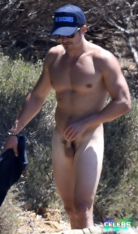 naked guy uncensored