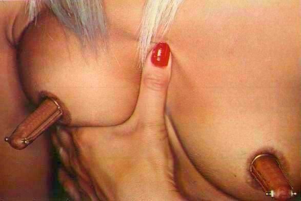 nipple gape
