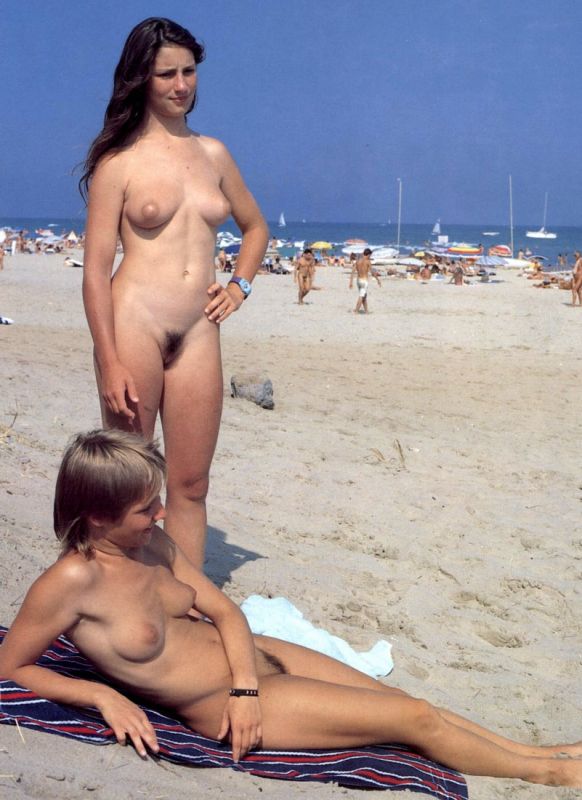 nude beach female squirting