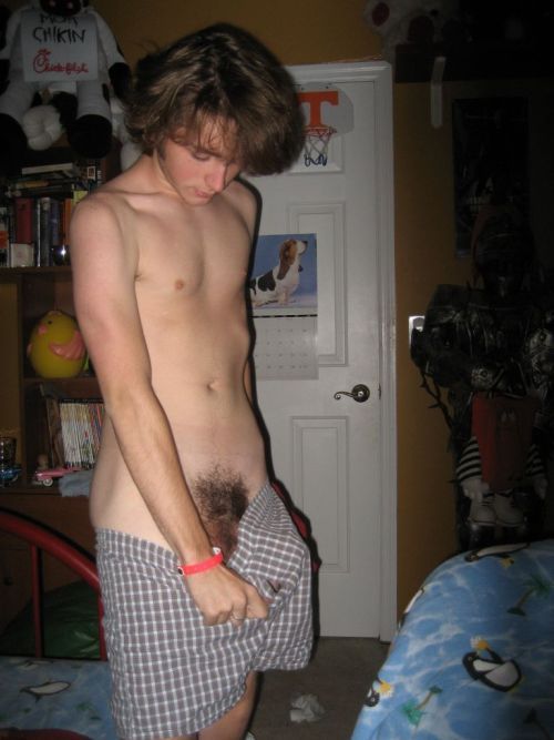 nude male hairy pubes