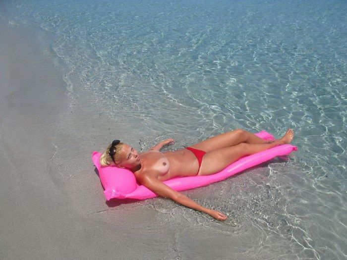 naked woman on beach sex