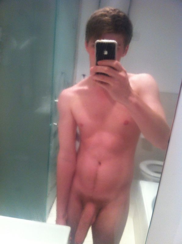 sexy male nude selfies