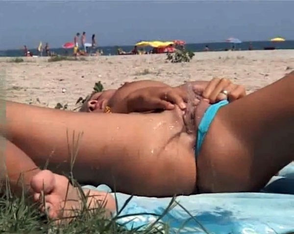 nude beach shaved pussy close up