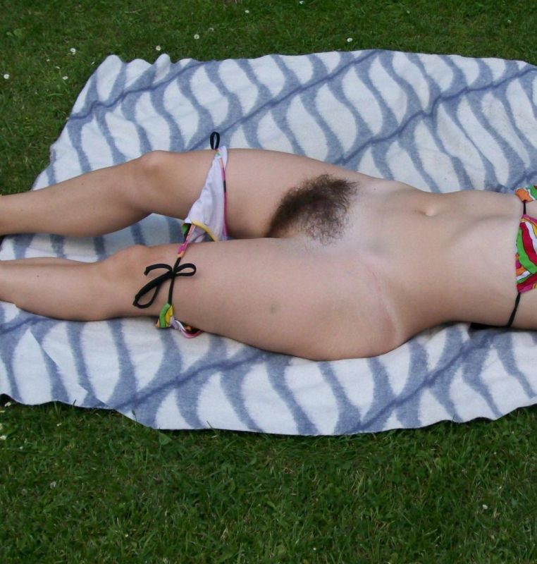 amateur girlfriend topless at beach