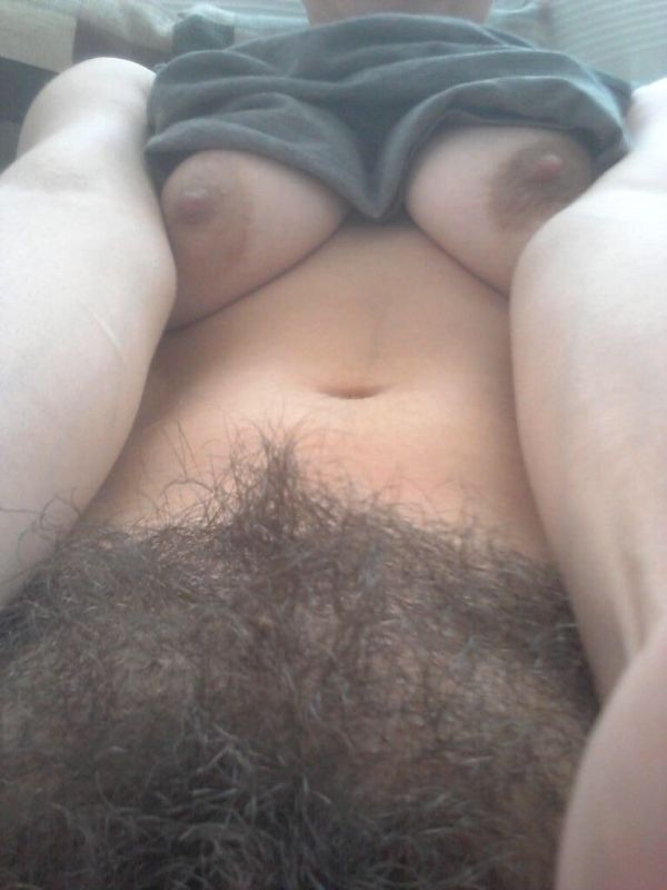 amateur mature hairy pussy cunnilingus