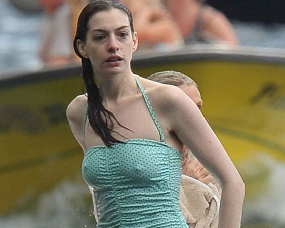 anne hathaway vacation