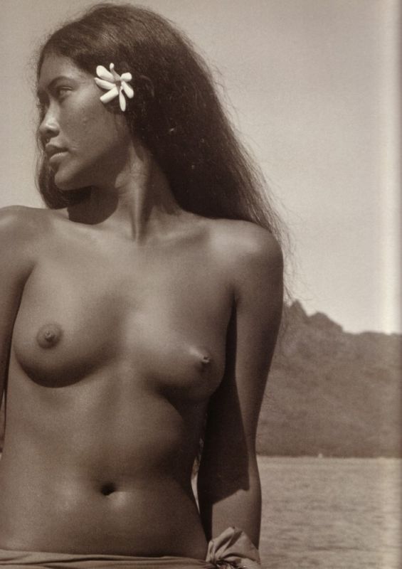 polynesian women photo gallery