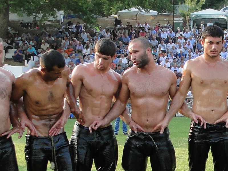 hot naked gay men oiled