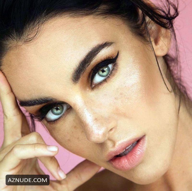 jessica lowndes eye color