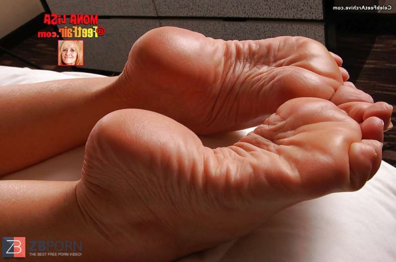 mature lesbian feet porn