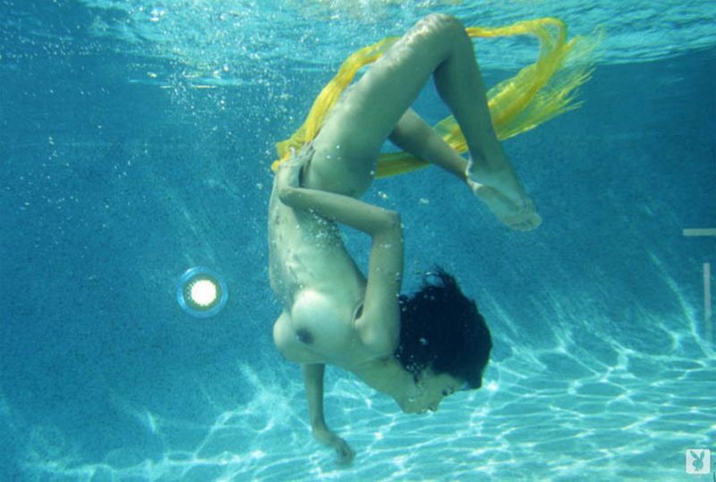 sexy nude underwater