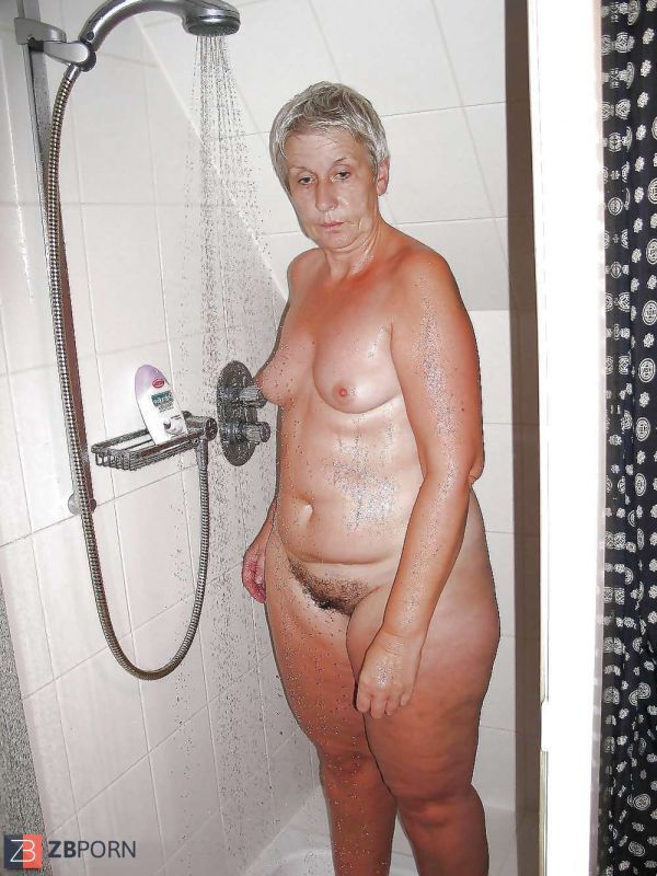 natural naked shower