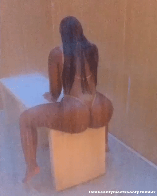 big ass mature /milf