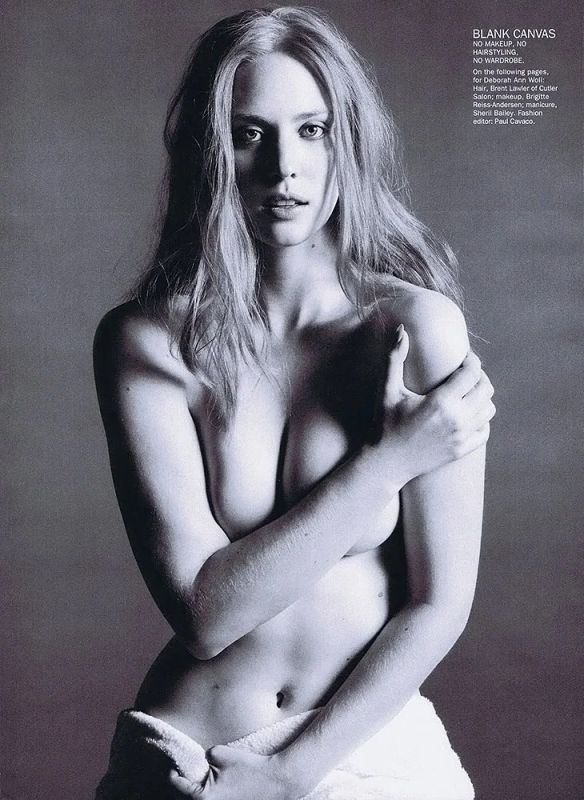 debra ann woll's saggy tits