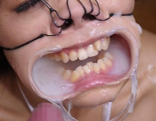 nude milf cum in mouth