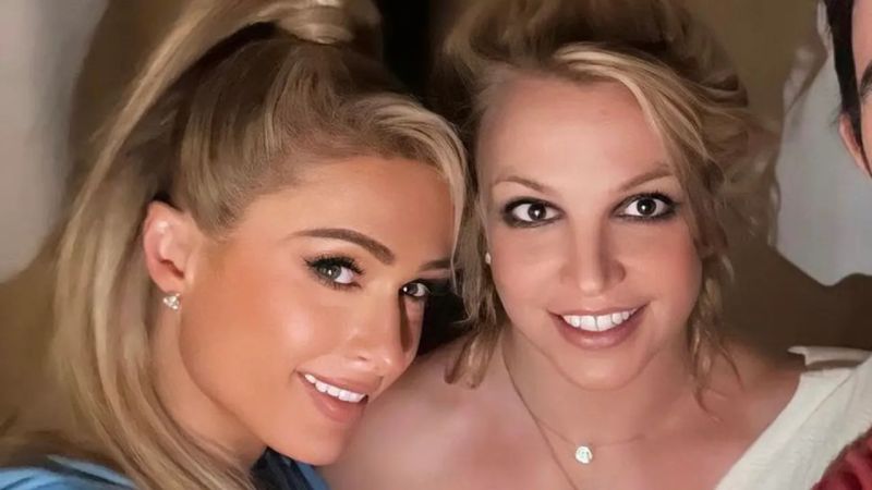 paris hilton pfp