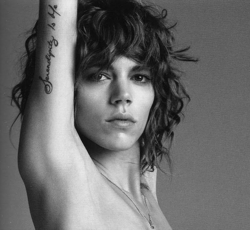 freja beha erichsen face