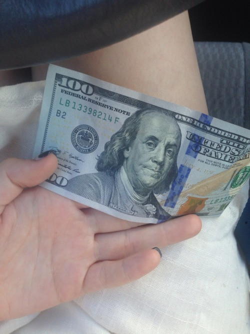 how to make money on tumblr