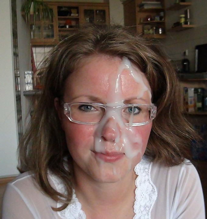 masturbate on her face
