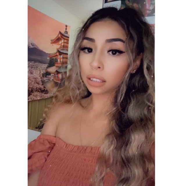 selfie poses now