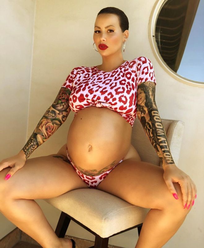 amber rose bikini pics