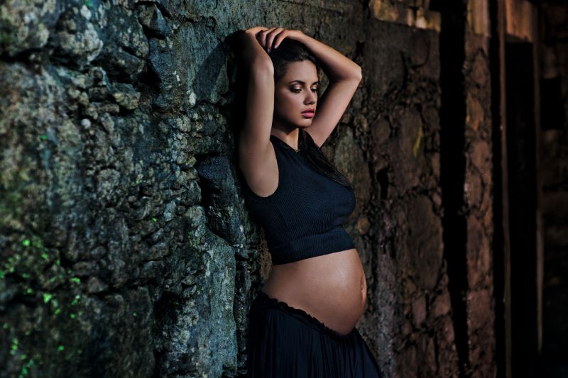 pregnant woman smile