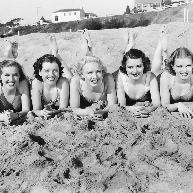 vintage top beach