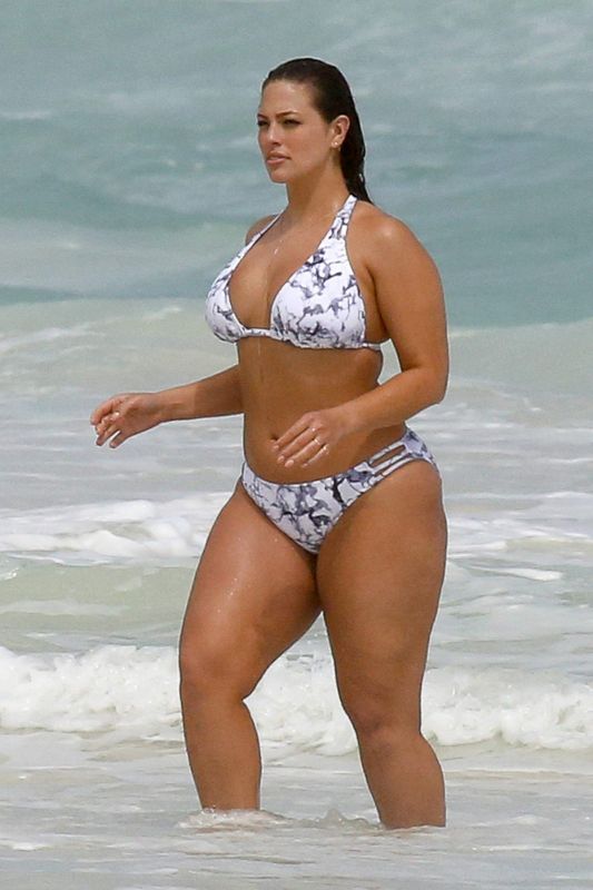 ashley graham swimsuit with men