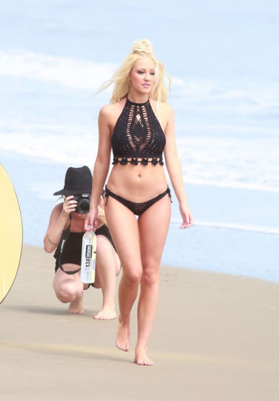 ava sambora look alikes
