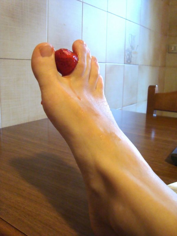 pretty foot