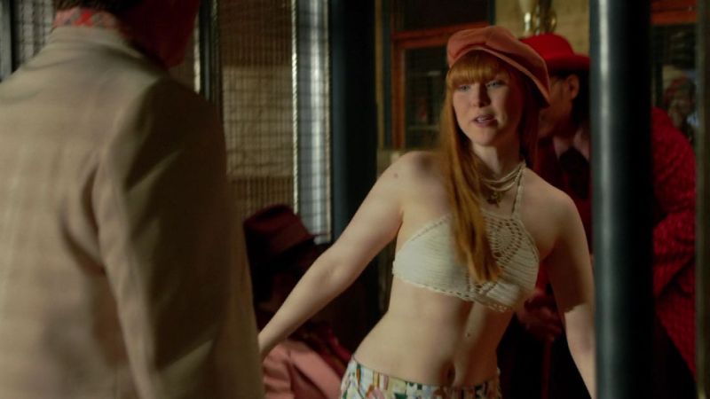 castle molly quinn pregnant