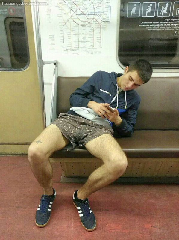 peeking in shorts
