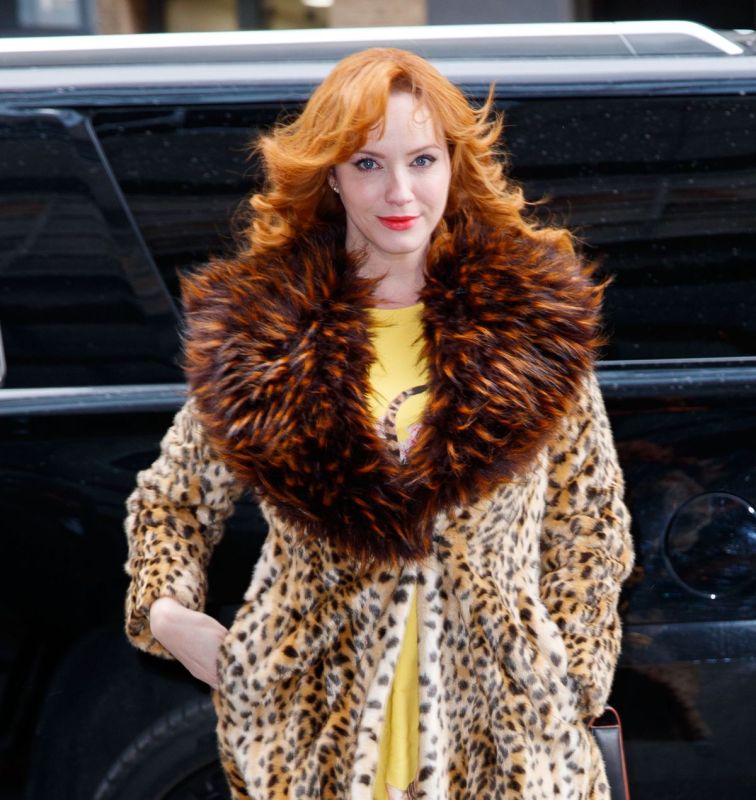 christina hendricks eye color