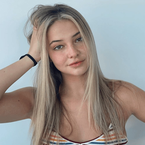 instagram girl with blonde hair