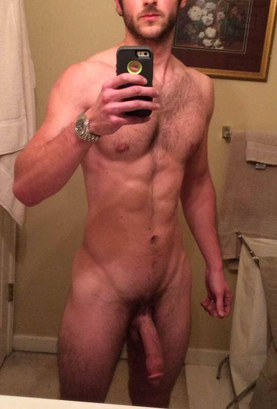 naked men selfies blonde